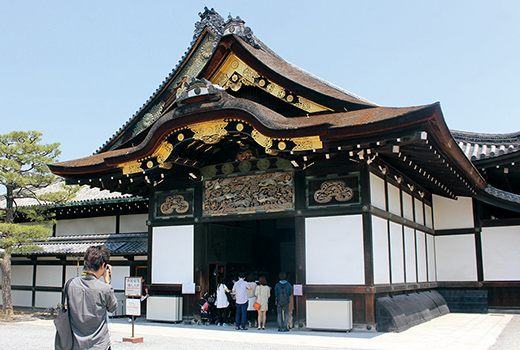 動物園や二条城などの施設に100円で入場可能！