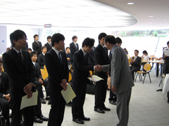 経済学部 学業成績優秀者表彰式が行われました
