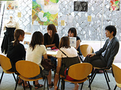 経済学部「演習I」合同ゼミ質問会が開催されました!! 経済学部「演習I」合同ゼミ質問会が開催されました!!