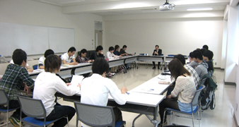 京都信用保証協会による特別講義 京都信用保証協会による特別講義