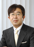 東 郁男 さん