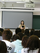 外国語学部進路講演会「地ビール作りに魅せられて」 外国語学部進路講演会「地ビール作りに魅せられて」