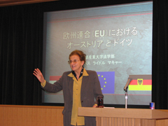 マキャー・エリサベト・ライドル教授 退職記念講演会