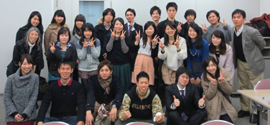 難波ゼミ学生 合同ゼミでゼミ論の発表