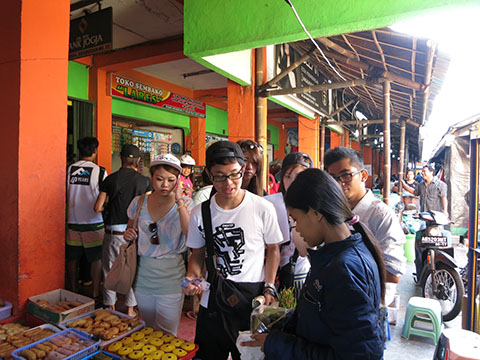 ジョグジャカルタ市内市場