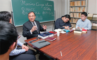 Law_photo Law_photo