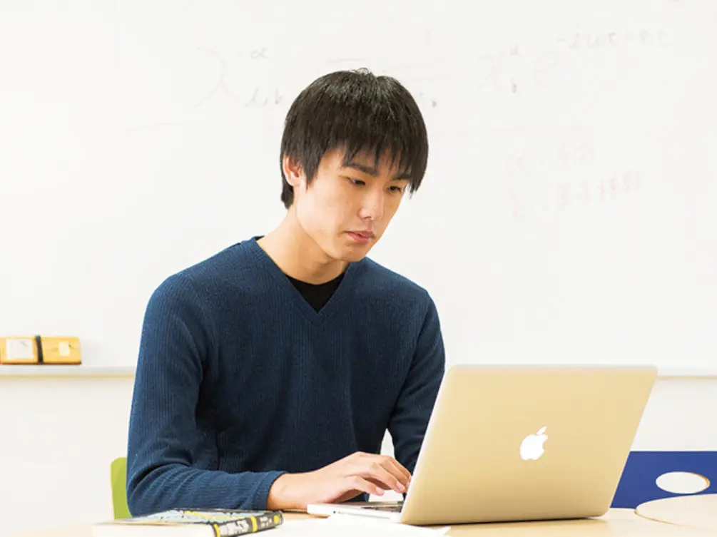 量子力学による物理計算に取組み次世代技術への可能性を追究する