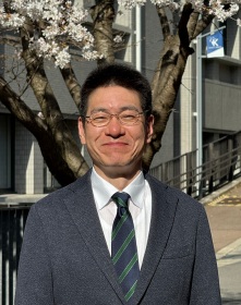 情報理工学部長 奥田 次郎