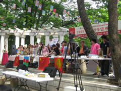 学校で開かれた外国人文化祭 学校で開かれた外国人文化祭