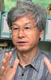コンピュータ理工学部コンピュータサイエンス学科 外山 政文 教授 コンピュータ理工学部コンピュータサイエンス学科 外山 政文 教授