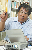 総合生命科学部 生命資源環境学科 野村 哲郎 教授 総合生命科学部 生命資源環境学科 野村 哲郎 教授