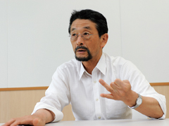 植物オルガネラゲノム研究センター長 (総合生命科学部 生命資源環境学科 教授) 寺地 徹 植物オルガネラゲノム研究センター長 (総合生命科学部 生命資源環境学科 教授) 寺地 徹