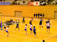 関西バレーボール大学男女選手権大会で男子バレーボール部が初優勝!