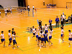 関西バレーボール大学男女選手権大会で男子バレーボール部が初優勝!