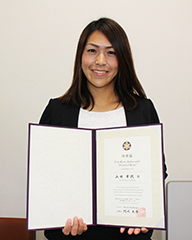 本学創立50周年広報大使の山田幸代さんが“京都国際観光大使”に就任 本学創立50周年広報大使の山田幸代さんが“京都国際観光大使”に就任