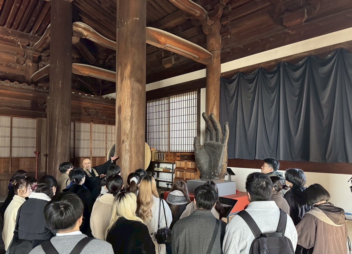 文化学部　近藤ゼミ　「東福寺」の学外演習で「不立文字」を体感する！――通常非公開エリアをいく