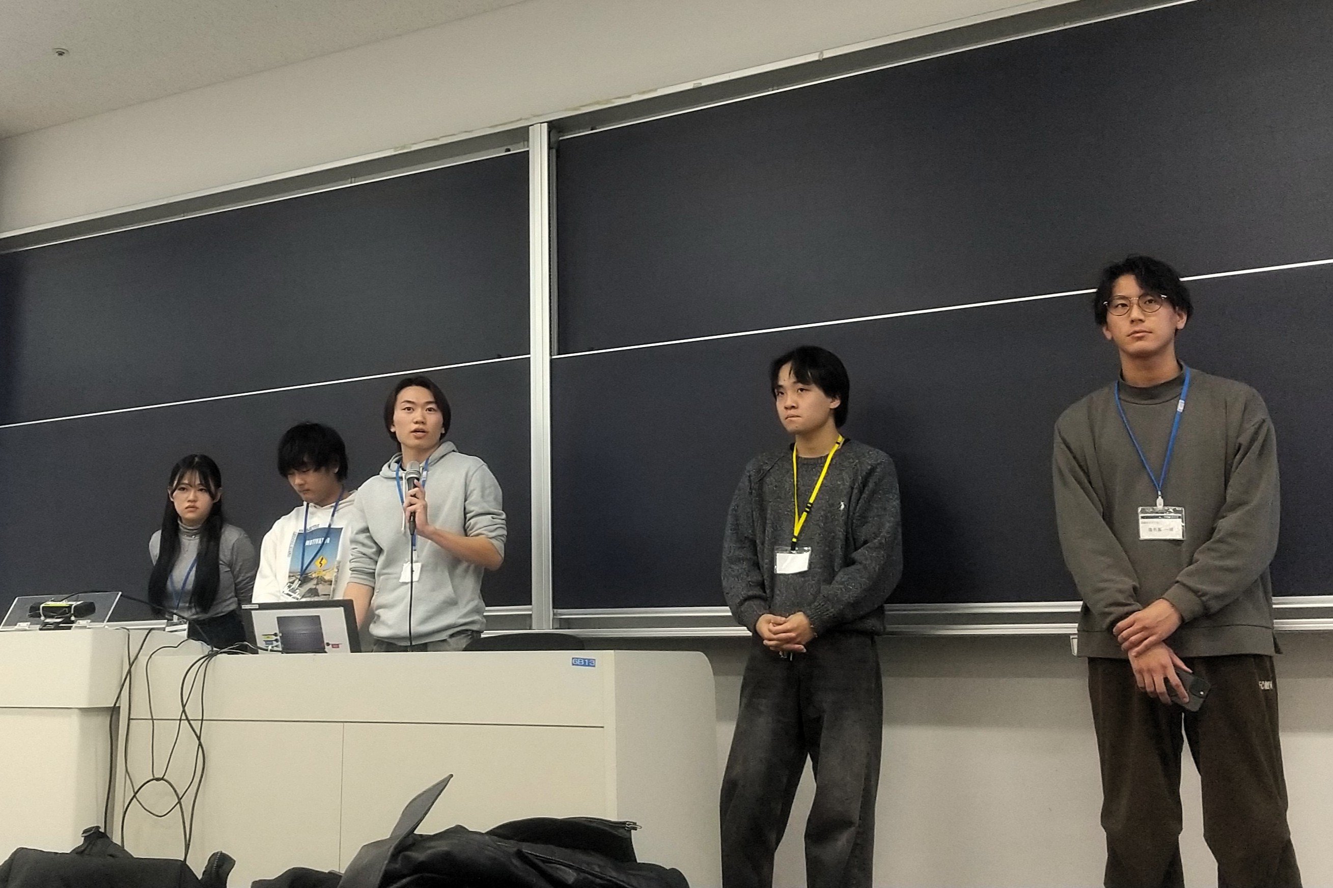 経営学部 諏澤ゼミ生が「全国保険学ゼミナール全国大会」で研究発表を行いました
