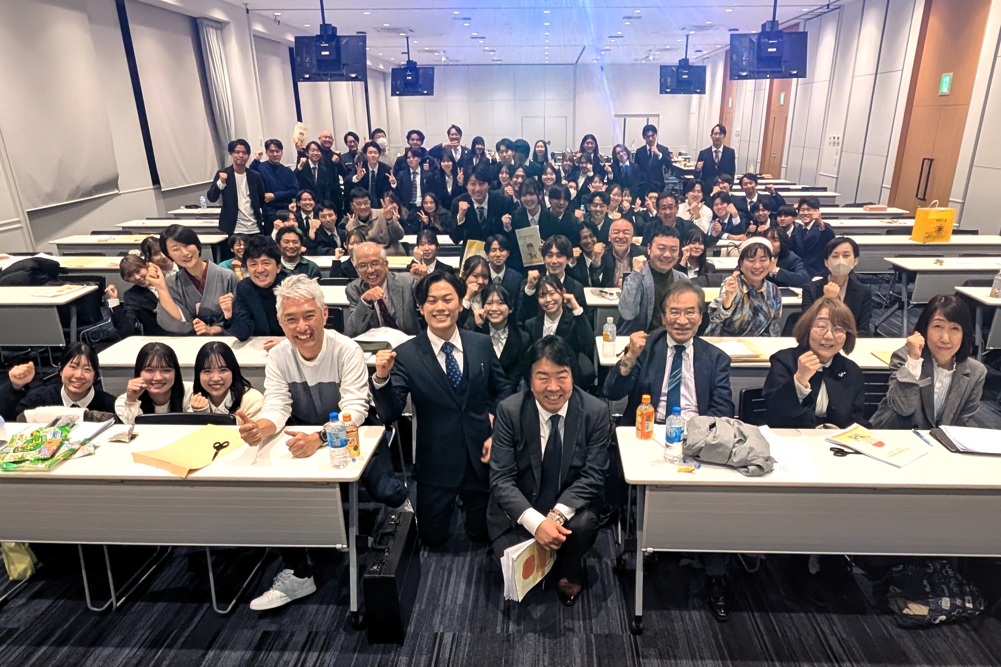 経営学部 柴野ゼミ、森口ゼミが「かちぞうzemi」第11回最終報告会に参加しました