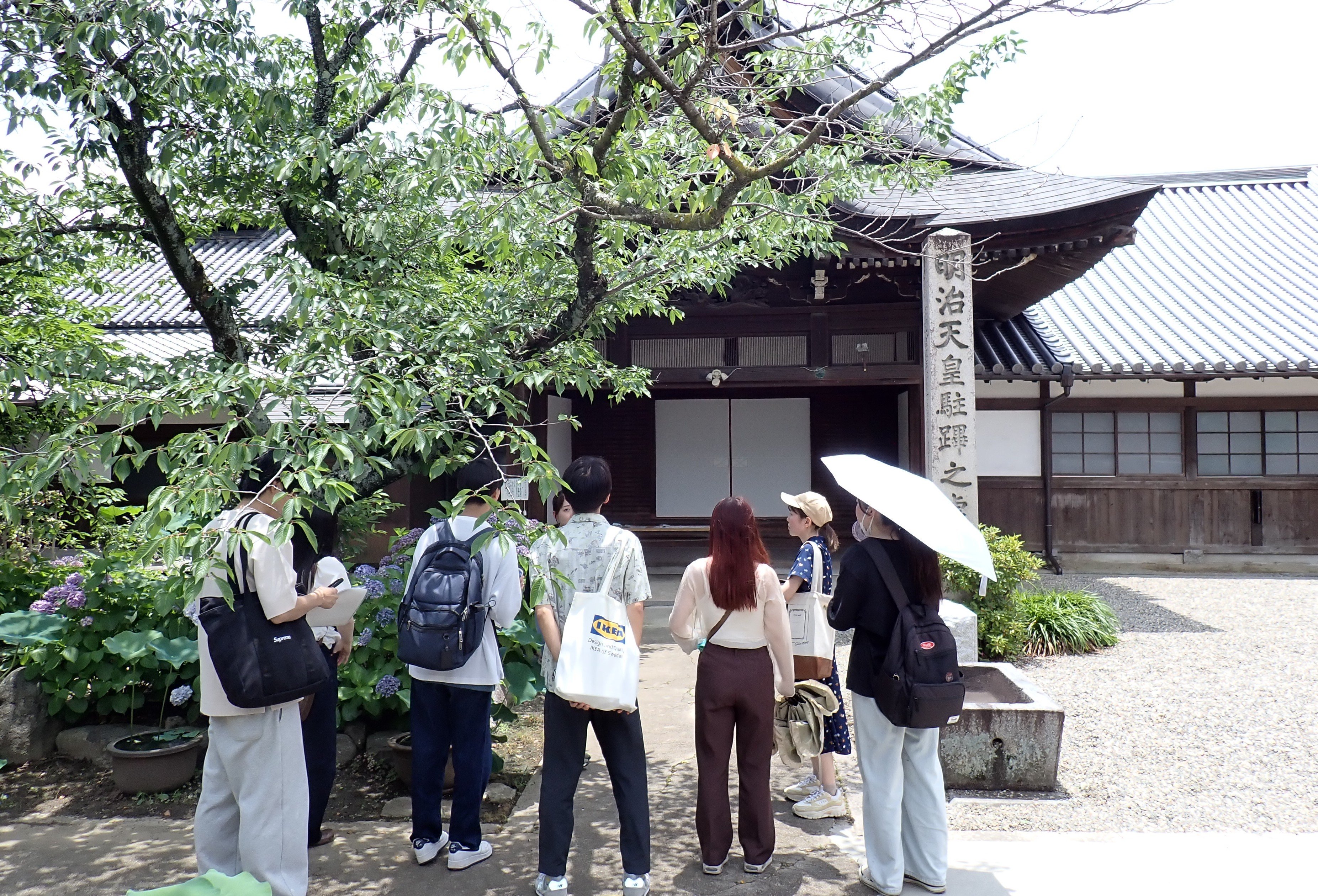 稱念寺にて
