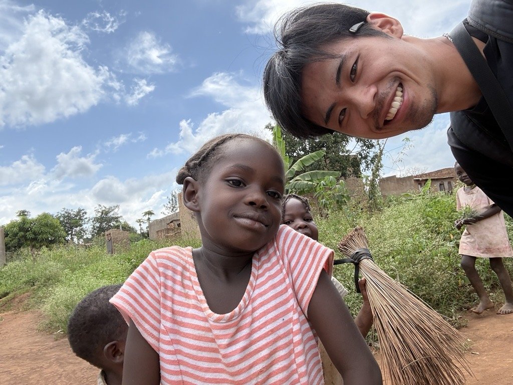 学びを超えて世界へーウガンダで難民支援に取り組む4年次生の挑戦ー