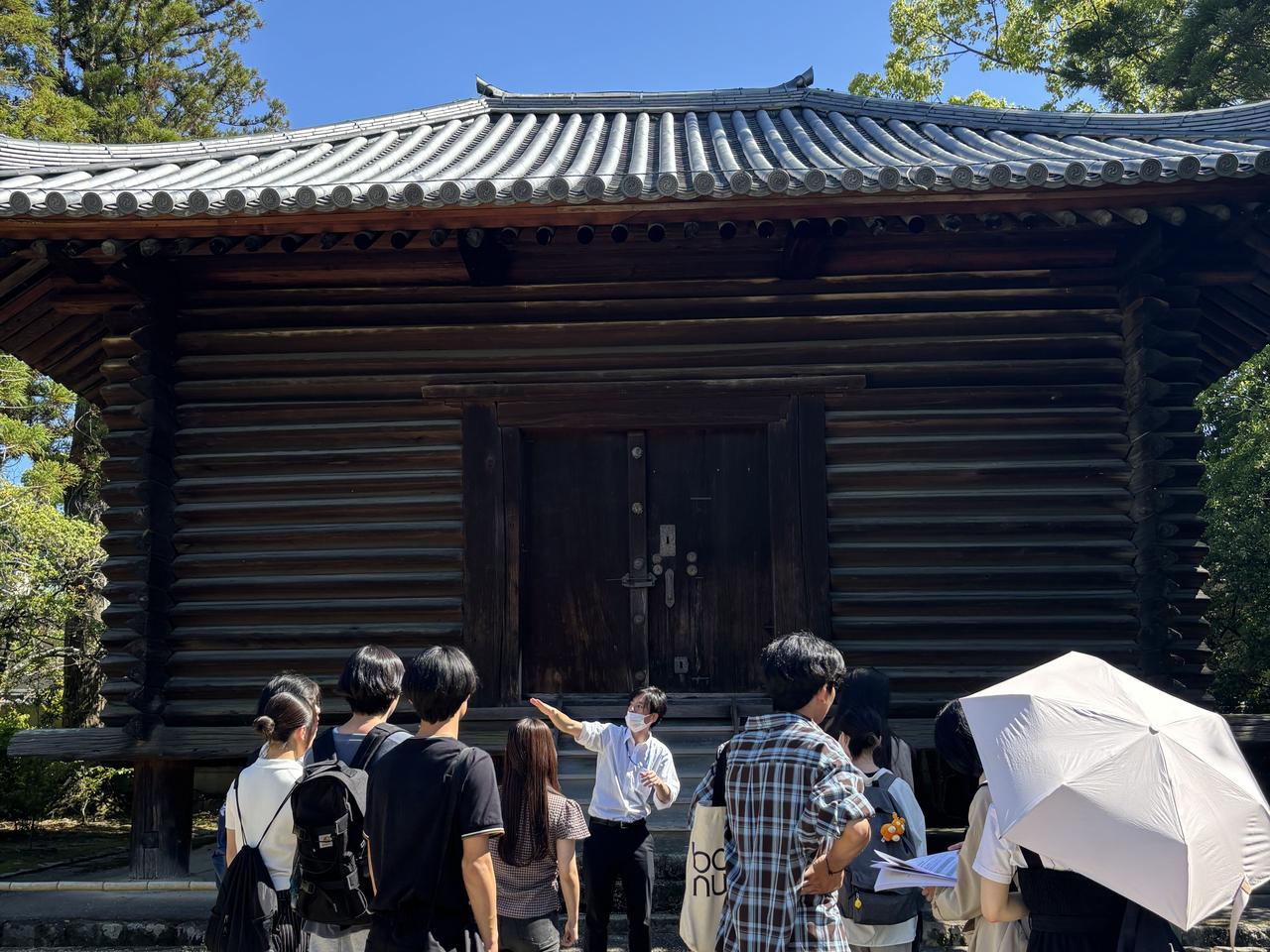 東大寺でフィールドワークを実施！歴史と祈りの継承について学ぶ。