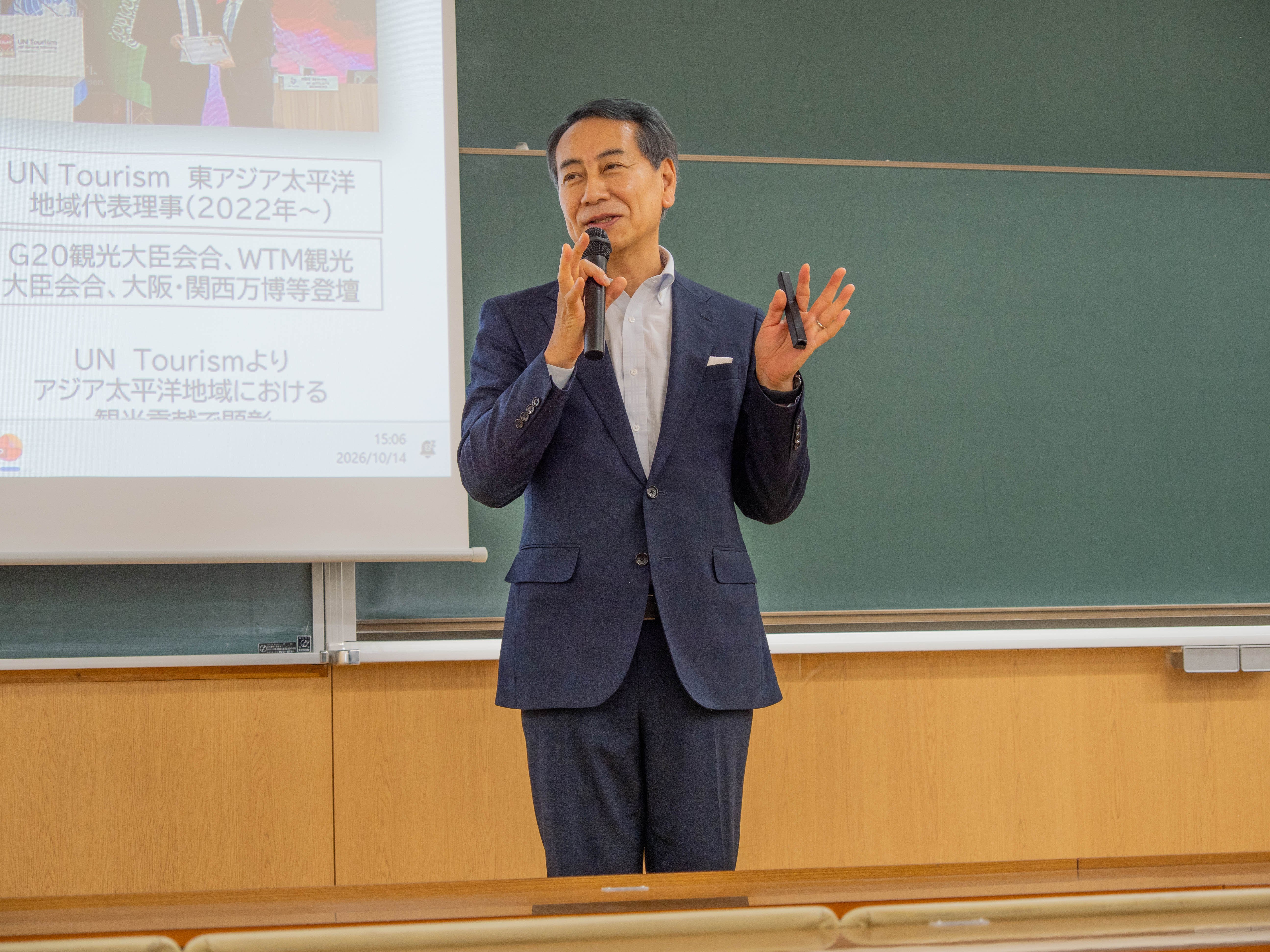 文化学部「旅行産業論」にＪＴＢ山北栄二郎会長が登壇