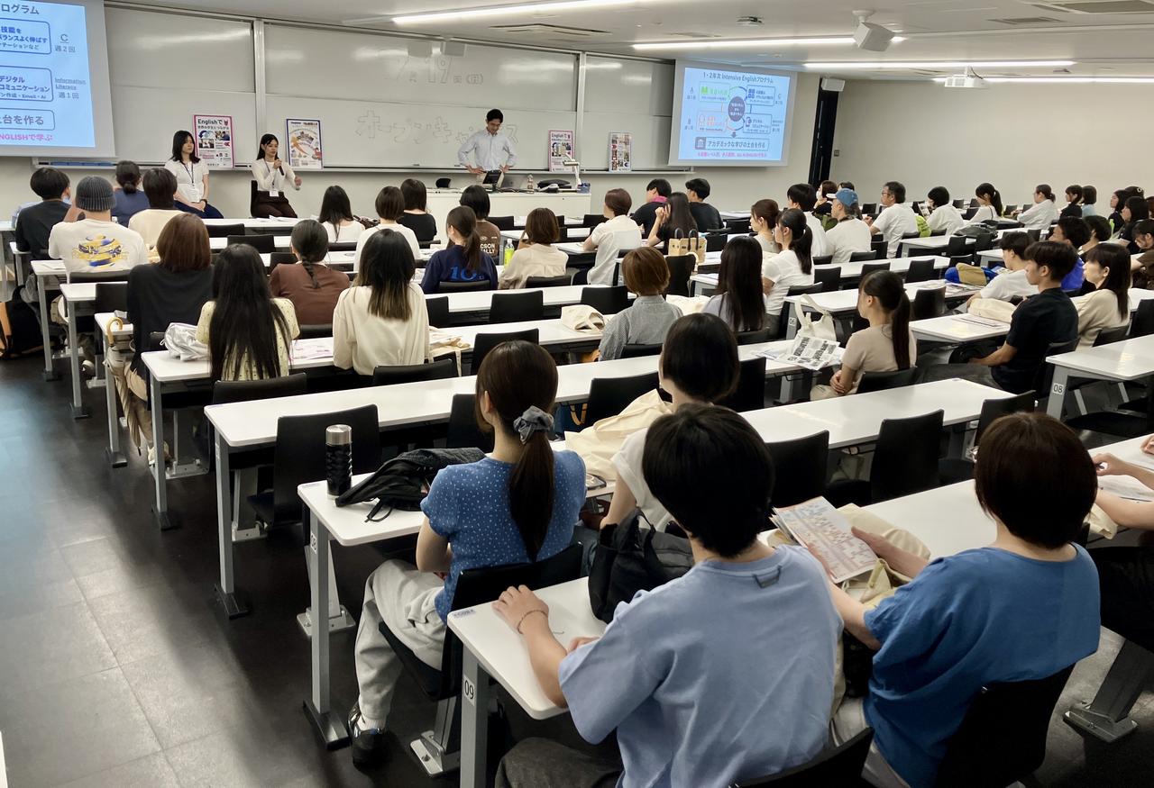 オープンキャンパスにて英語学科説明会・体験授業を行いました