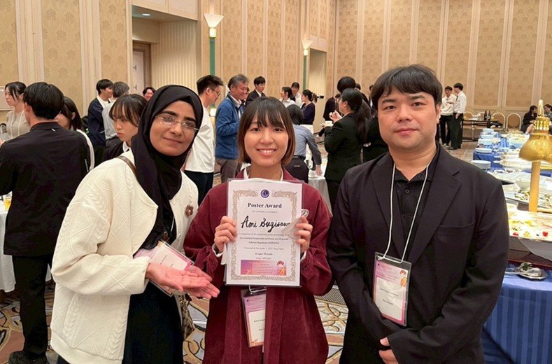 生命科学研究科 博士後期課程の杉澤 亜美さんが国際シンポジウム 