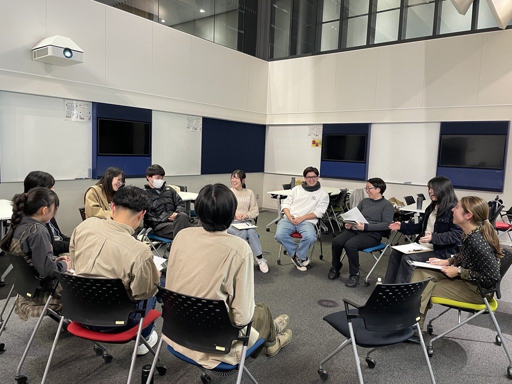 イベント「英語で簡単！『哲学カフェ』」を開催しました！