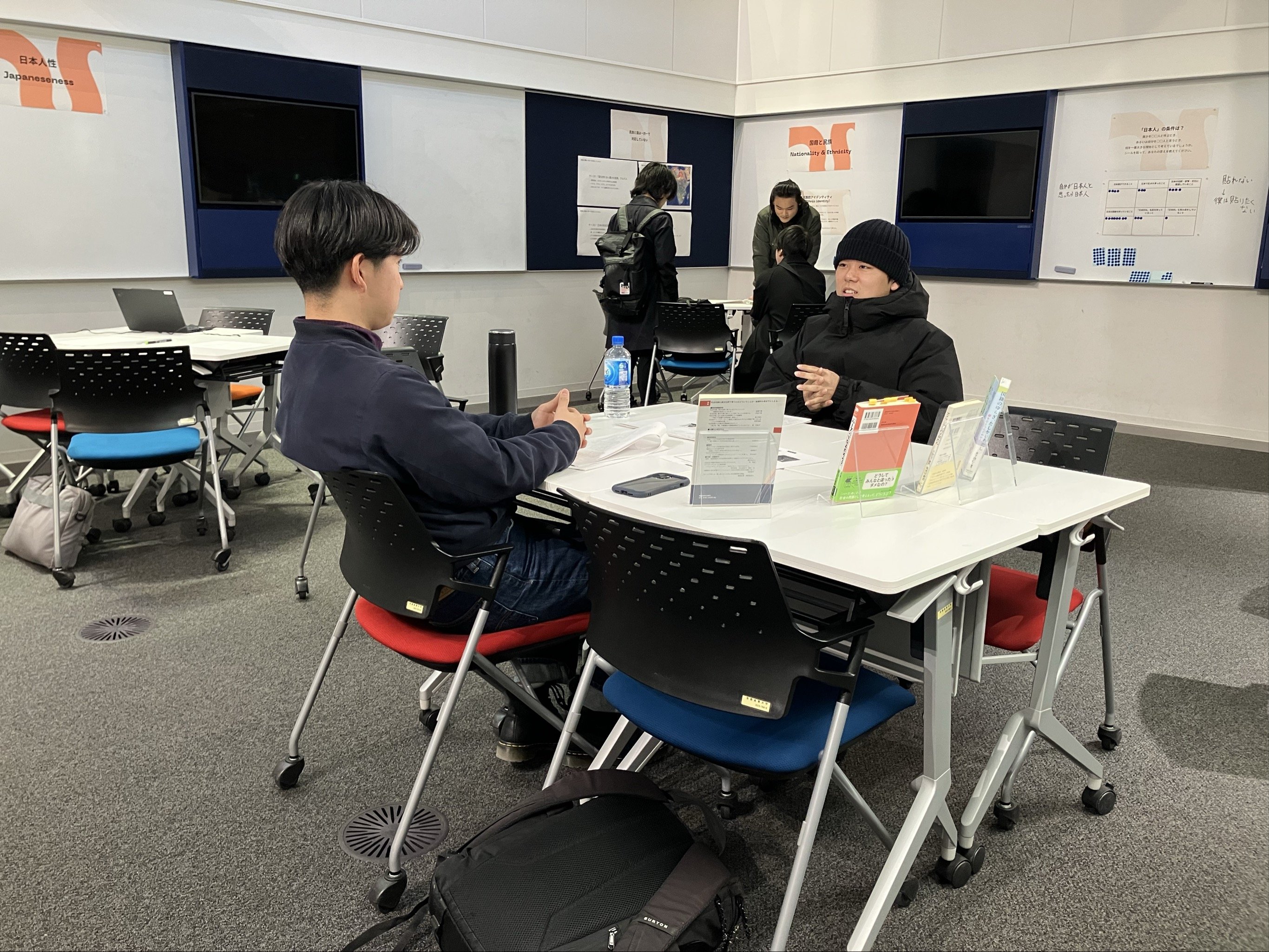 展示イベント「Who are you? ―『日本人』と『外国人』の境界を再考しよう―」を開催しました！