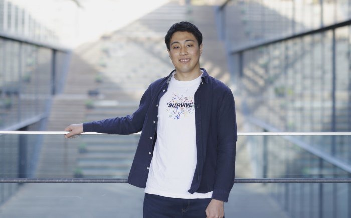 先輩の声理学部4