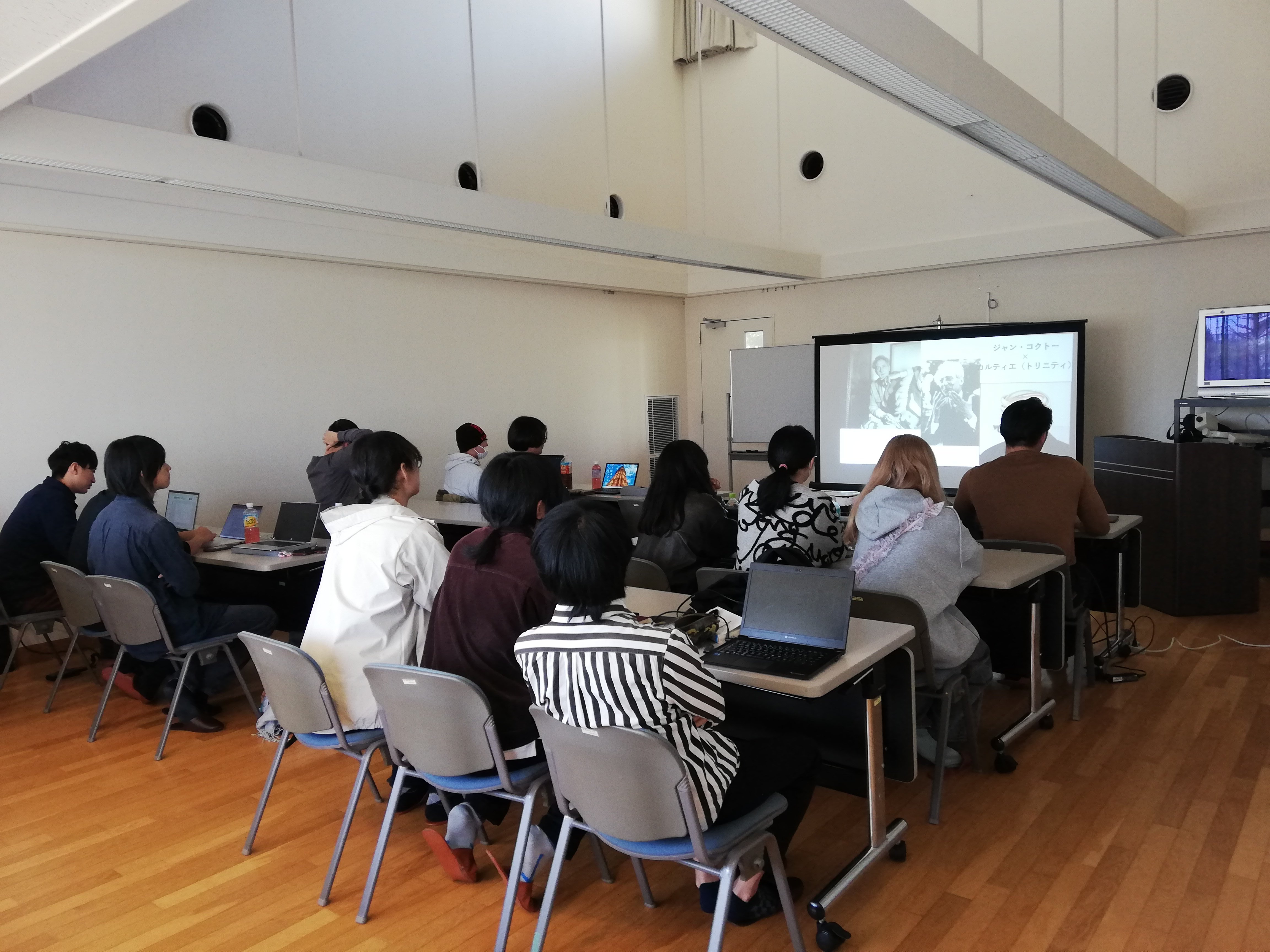 伊ケ崎ゼミ（フランス文学）と木寺ゼミ（ロシア文学）が合同でゼミ合宿を開催しました