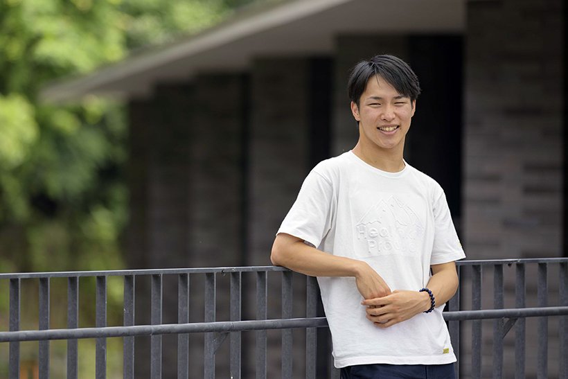 先輩の声外国語学部1