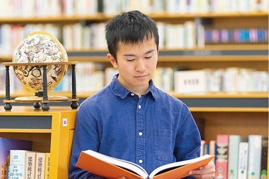 先輩の声外国語学部3