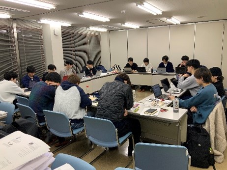 演習Ⅰ、Ⅲ、Ⅳの発表風景