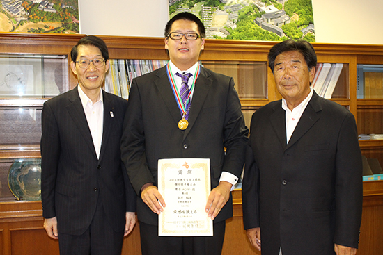u2015{wlI茠v̒jqn}[ŗD㋣Z  T񂪑wK