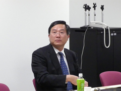 徐興慶氏