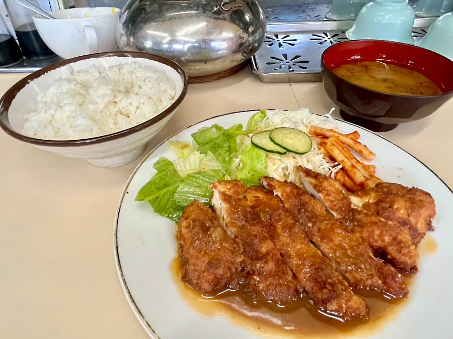チキンカツ定食