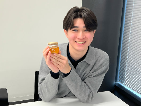 はちみつに詳しい岡本さん